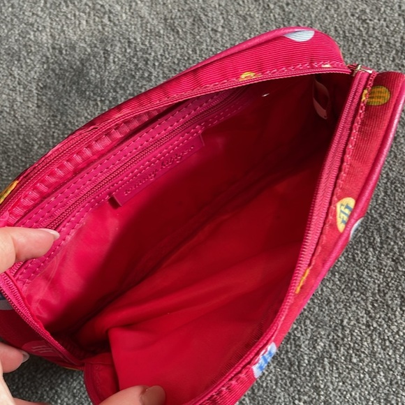 Tommy Hilfiger Cosmetic Case in Pink - Picture 4 of 4